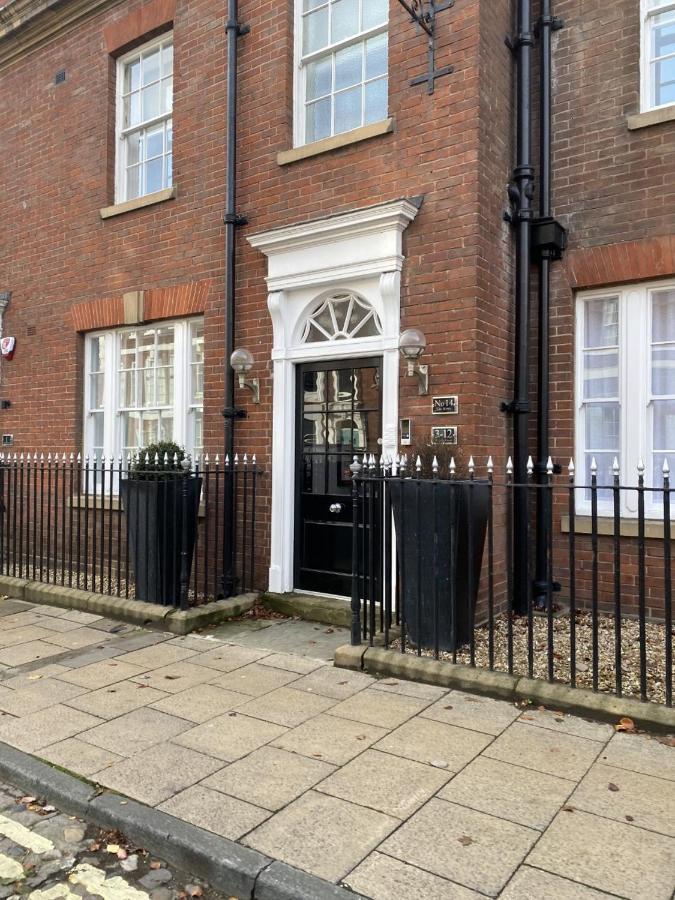 10 Bootham House - Luxury City Centre Apartment With Free Parking For One Car York Exteriör bild